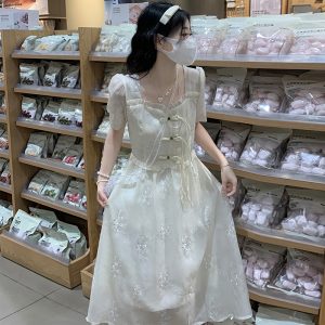 New Chinese Style Embroidered Dress Square Neck Puff Sleeve Sweet Long Dress