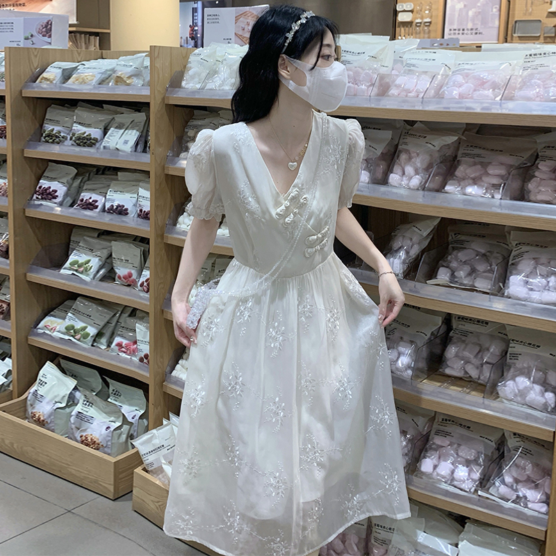 New Chinese Style V-Neck Button A-Line Dress with Embroidery - Image 2