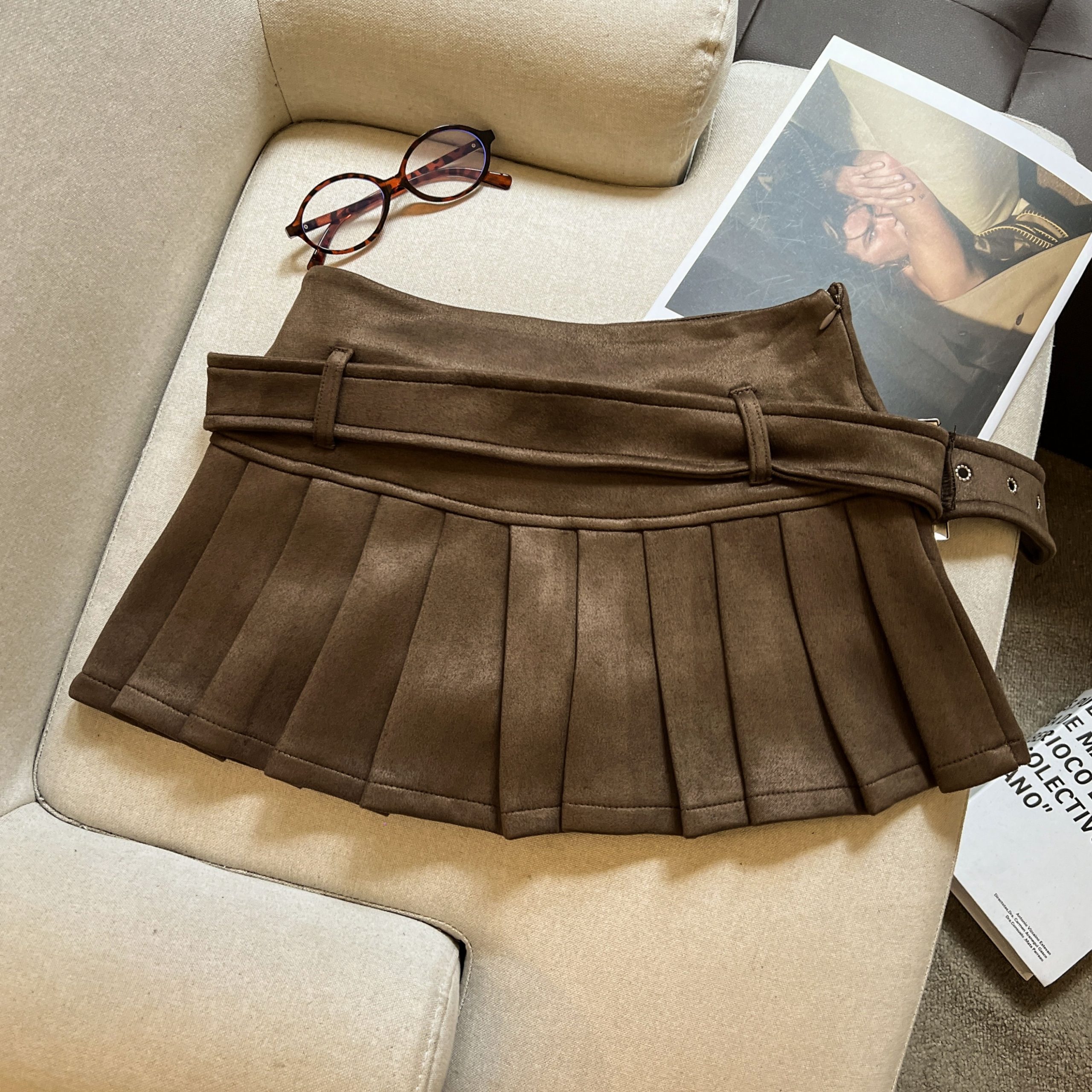 Women's A-Line Pleated Mini Skirt Faux Suede Korean Style Fall 2025 - Image 5