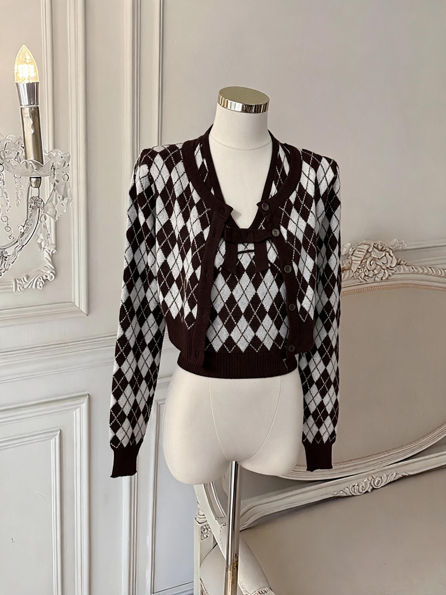 Women's Retro Diamond Knit Cardigan and Vest Two-Piece Set with Waist-Cinching Design - Image 4