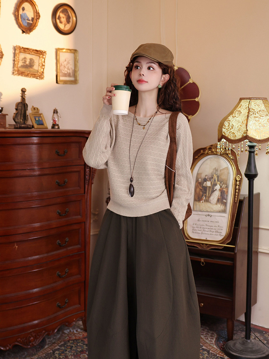 Women's Relaxed Crewneck Knit Sweater Early Autumn Long Sleeve Slimming Base Layer Knitwear - Image 2