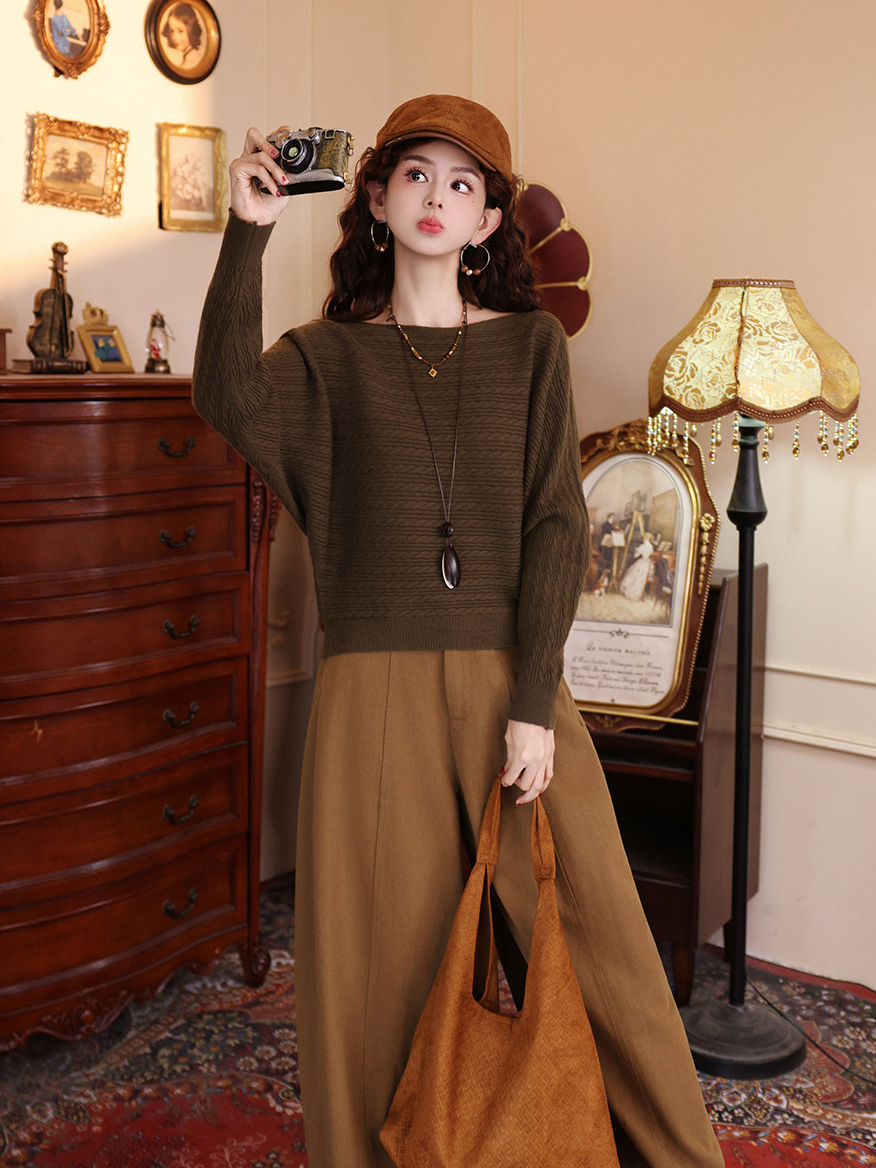 Women's Relaxed Crewneck Knit Sweater Early Autumn Long Sleeve Slimming Base Layer Knitwear - Image 4